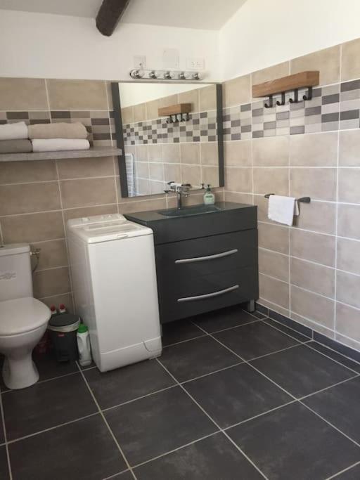 Logement Insolite Au Coeur D'Une Ecurie آرْلْ المظهر الخارجي الصورة