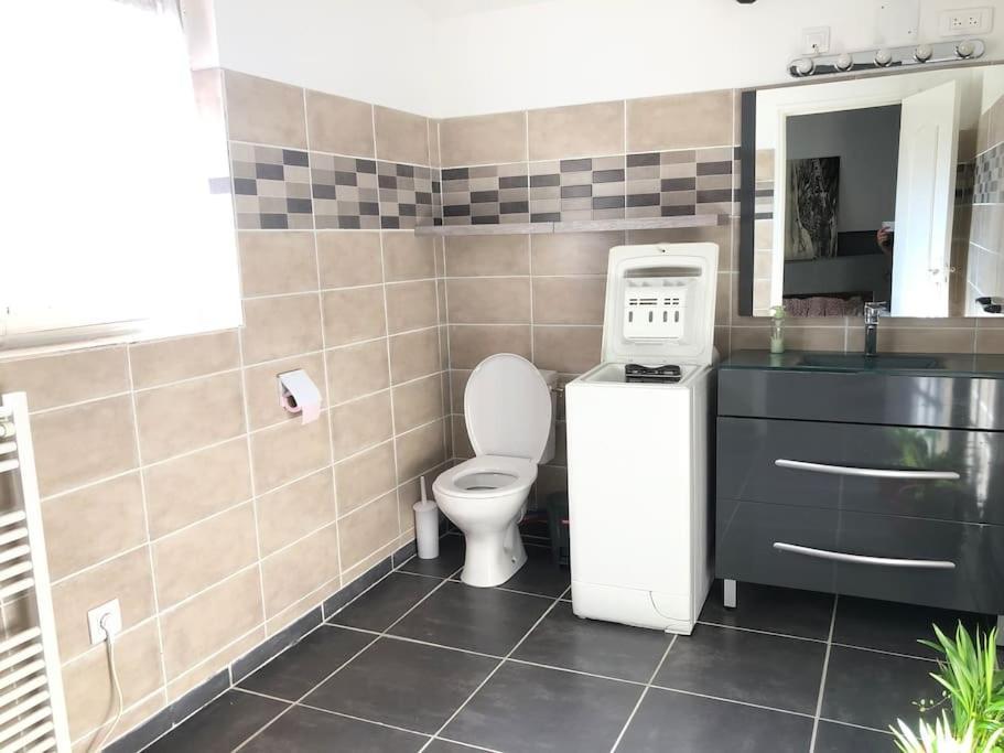 Logement Insolite Au Coeur D'Une Ecurie آرْلْ المظهر الخارجي الصورة